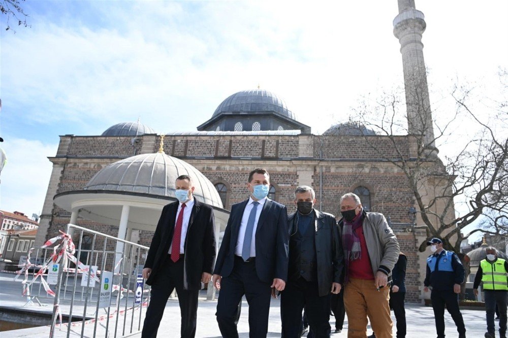 Muhtar Temel’den Başkan Yılmaz’a Övgü