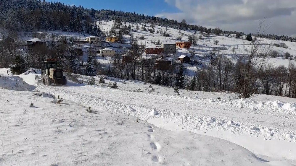 Sinop’ta 41 Köy Yolu Ulaşıma Kapandı