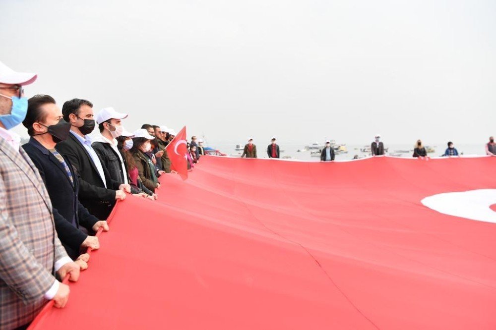Tuzla’da İ̇stiklal Marşı’nın 100. Yılı Coşkuyla Kutlandı