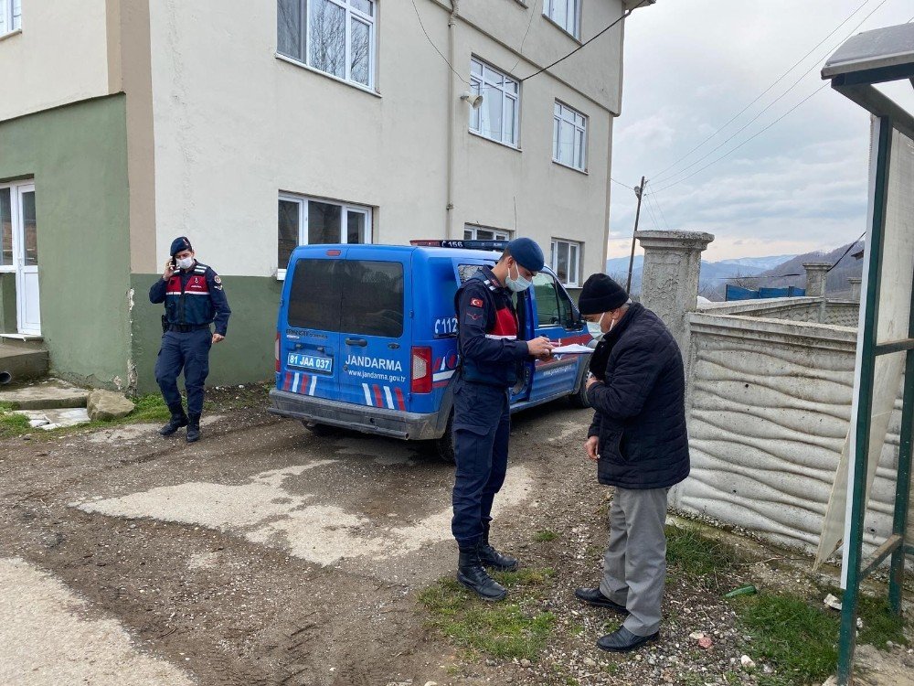 Düzce’de Korona Virüs Nedeniyle Bir Köy Karantina Altına Alındı