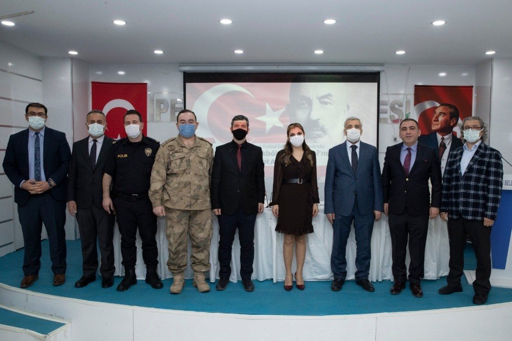 İ̇pekyolu’nda “i̇stiklal Ve İ̇stikbal Mücadelesinde Mehmet Akif Ersoy” Paneli