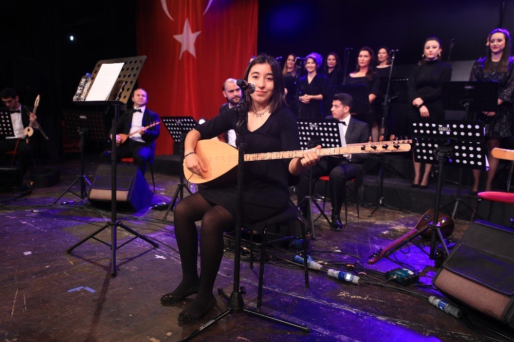 Thm Kadınlar Korosu’ndan “kadın Ağzı Türküler” Konseri