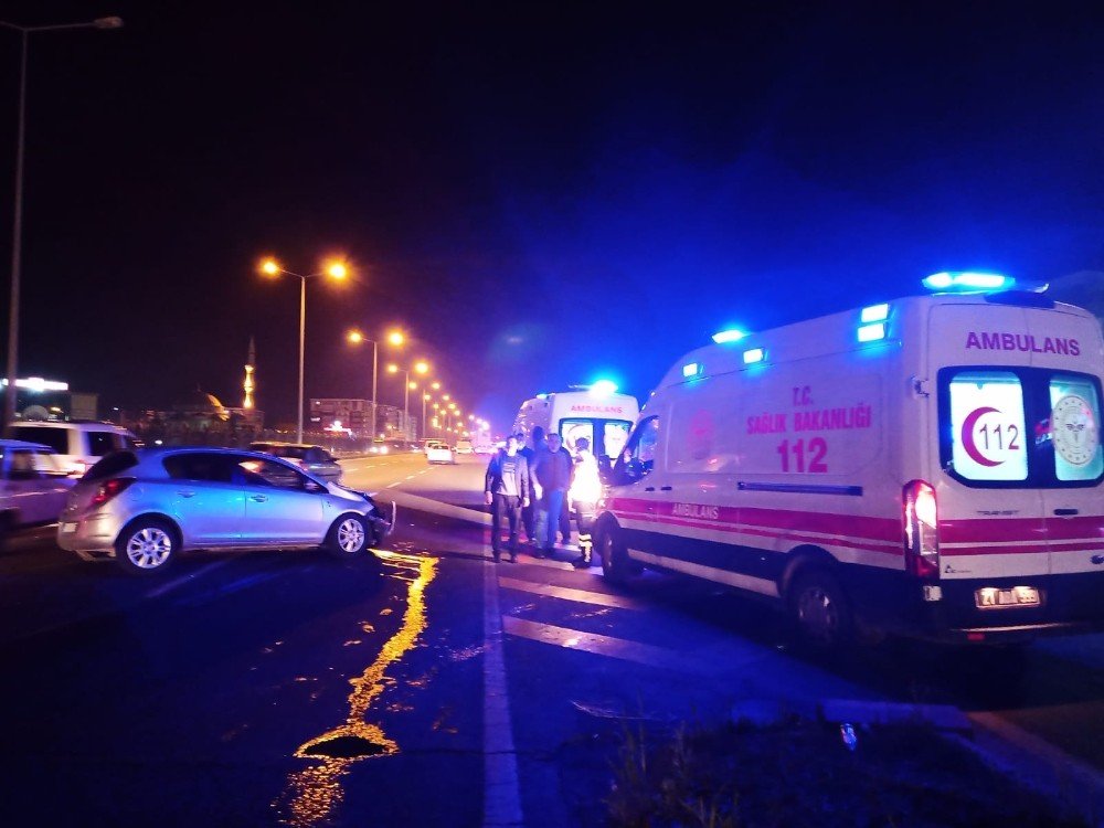 Diyarbakır’da Trafik Kazası: 2 Yaralı