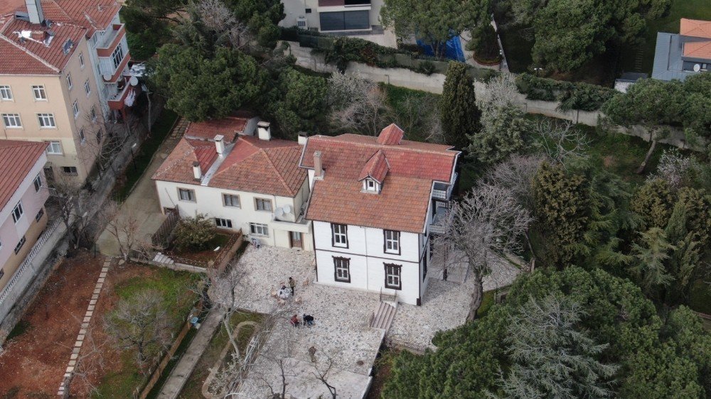 İ̇stanbul’da Osmanlı Döneminden Kalma Tarihi Köşk 85 Milyon Liraya Satışa Çıkarıldı
