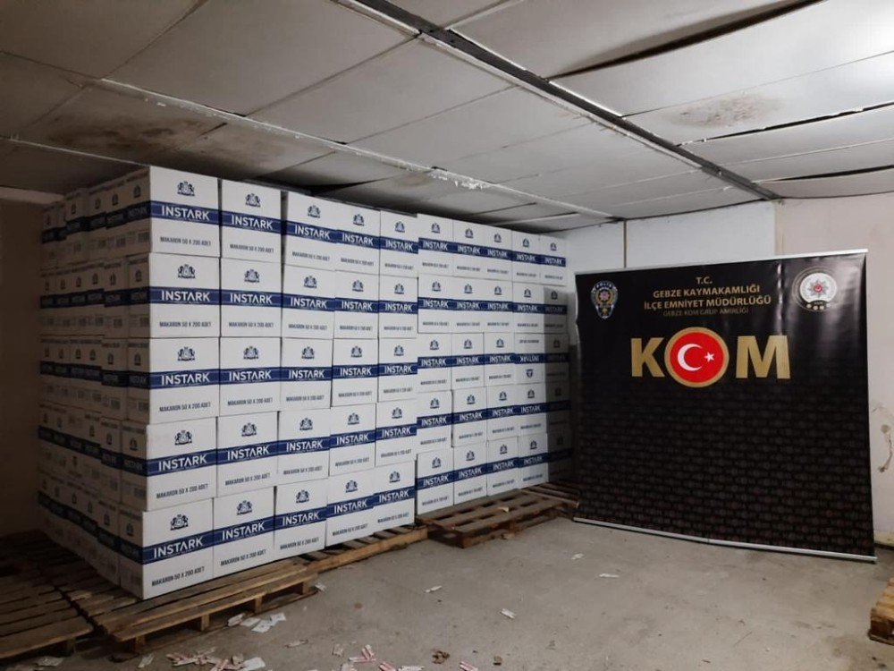 Kocaeli’de Milyonlarca Bandrolsüz Makaron Ele Geçirildi
