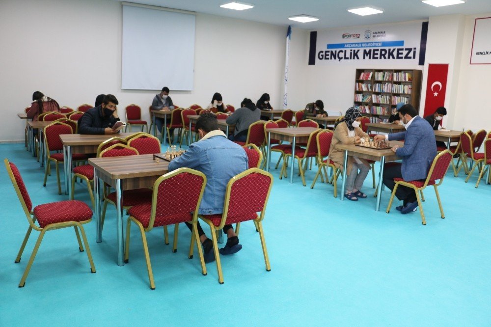 Öğrencilerden Yalçınkaya’ya Teşekkür
