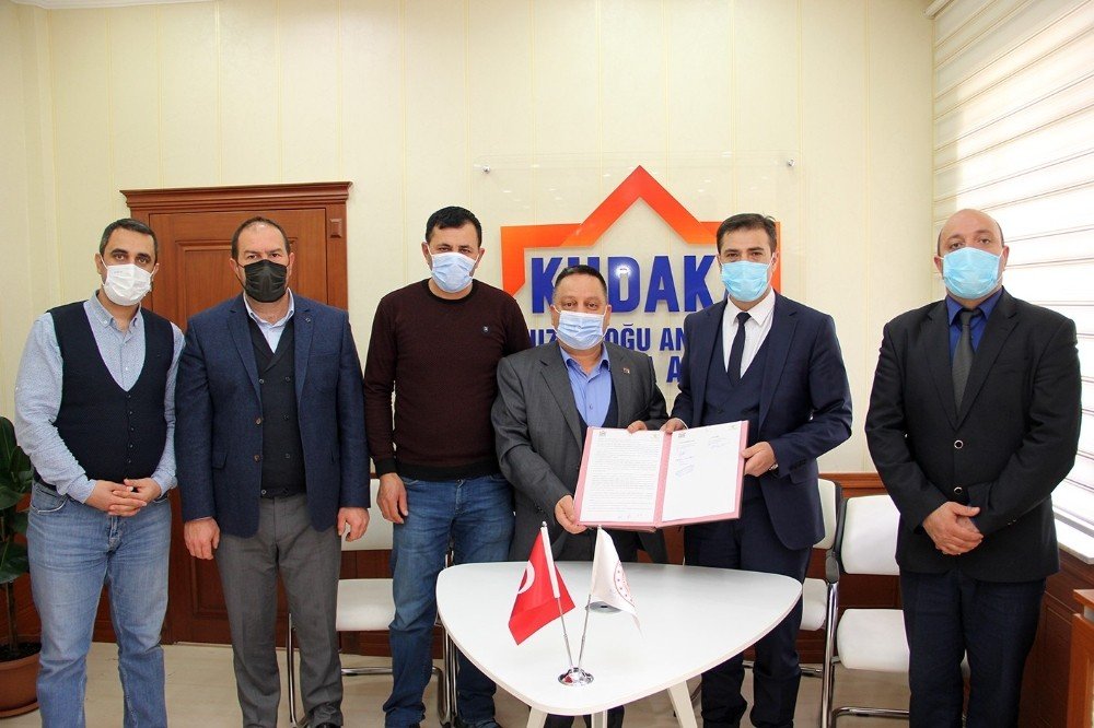 “hayvan Hastalıklarında Teşhis, Çiftlikten Çatal’a Başarı” İsimli Projesinin Destek Sözleşmesinin İmzaları Atıldı