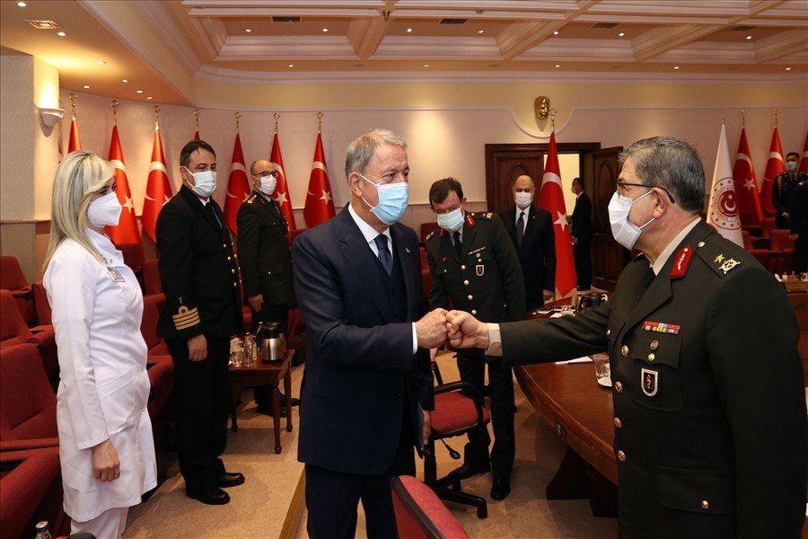 Bakan Akar Sağlık Çalışanlarının 14 Mart Tıp Bayramı’nı Kutladı