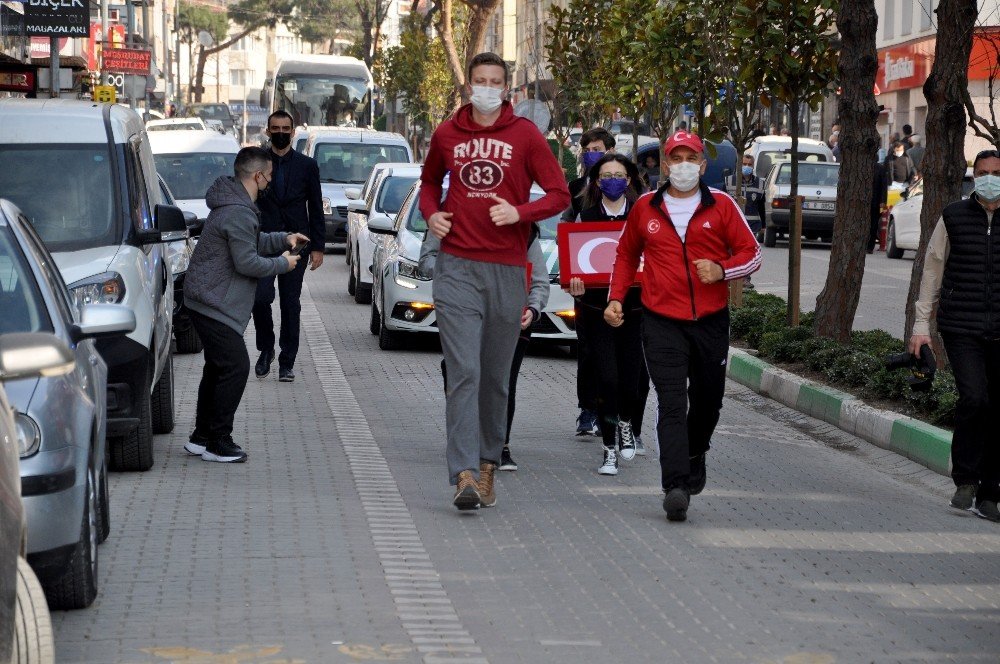 Kutsal Emanetler Yola Çıktı