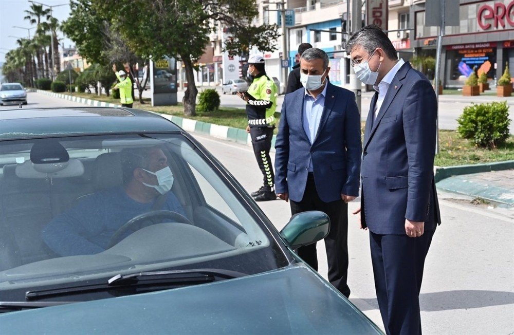 Vali Erdinç Yılmaz’ın Korona Virüsle Mücadelesi Takdir Topluyor