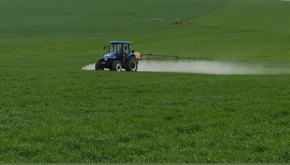 Silvan’da Buğday İlaçlama Dönemi Başladı