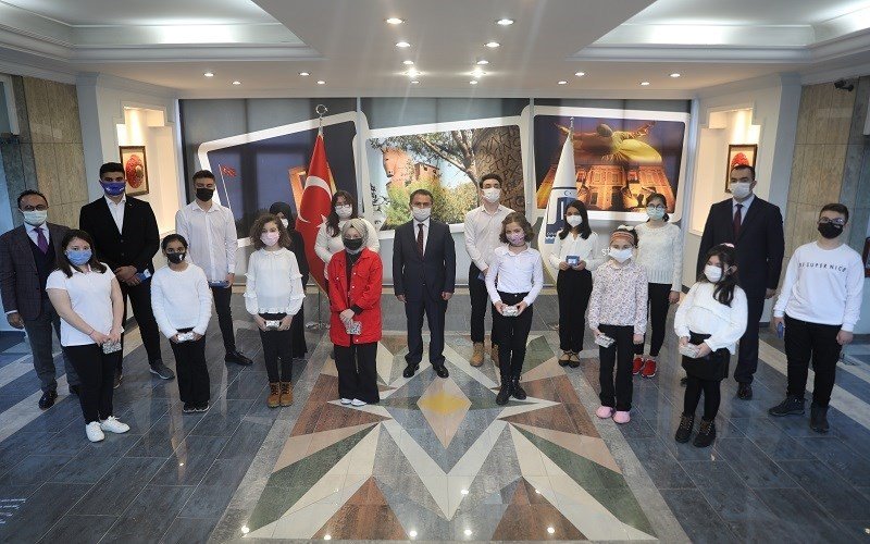 ‘i̇stiklal Marşını Güzel Okuma Yarışması’nda Dereceye Girdiler