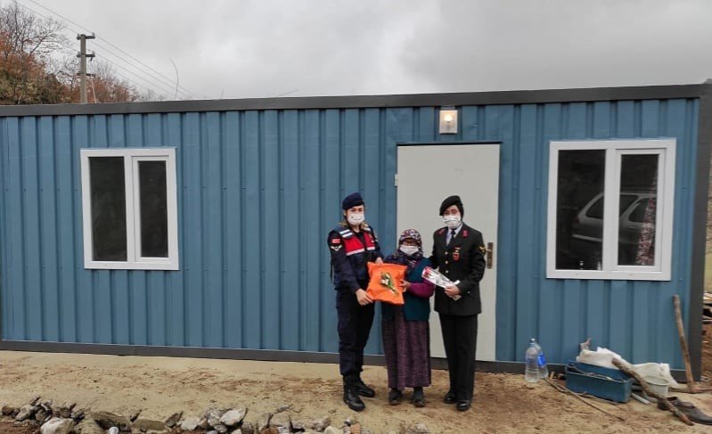 Jandarma Sayesinde 55 Yıl Sonra Prefabrik Evi Oldu