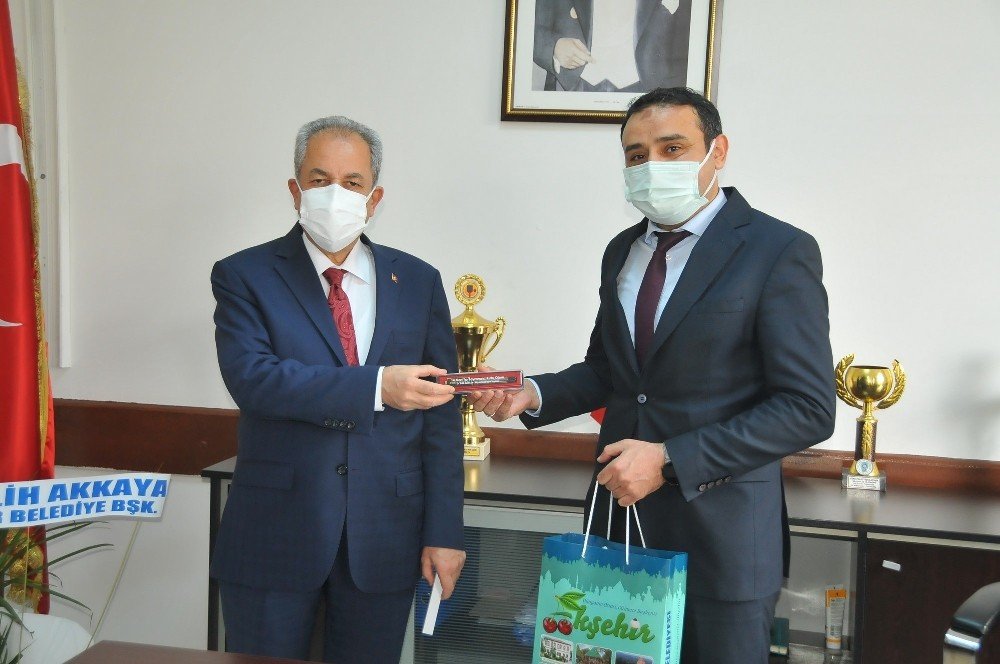 Başkan Akkaya Sağlık Çalışanların Tıp Bayramı’nı Kutladı