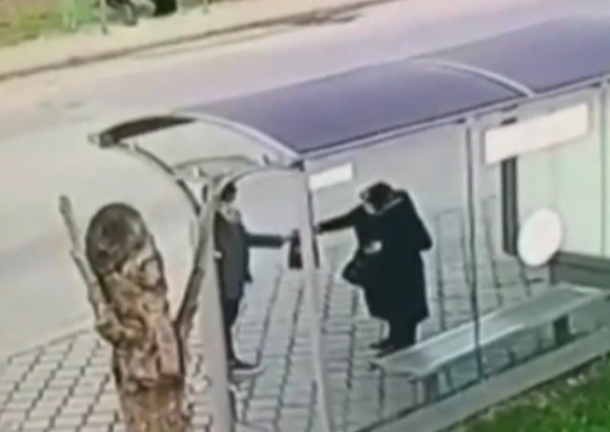 Fetö Korkusu İle Dolandırdılar Paraları Sayarken Yakalandılar