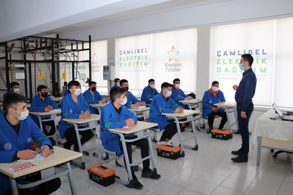‘enerjinin Yıldızları’ Yüz Yüze Eğitime Başladı