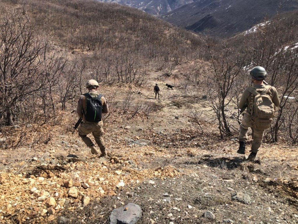 Tunceli’de 6 Sığınak İmha Edildi