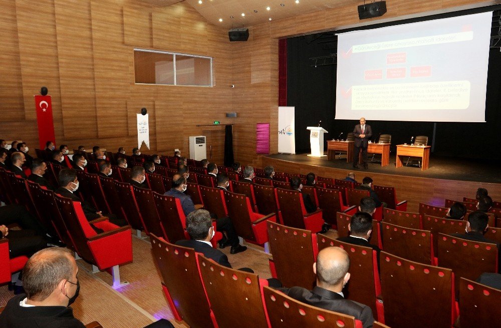 Van Büyükşehir Belediyesinin Yeni Personellerine Eğitim Semineri