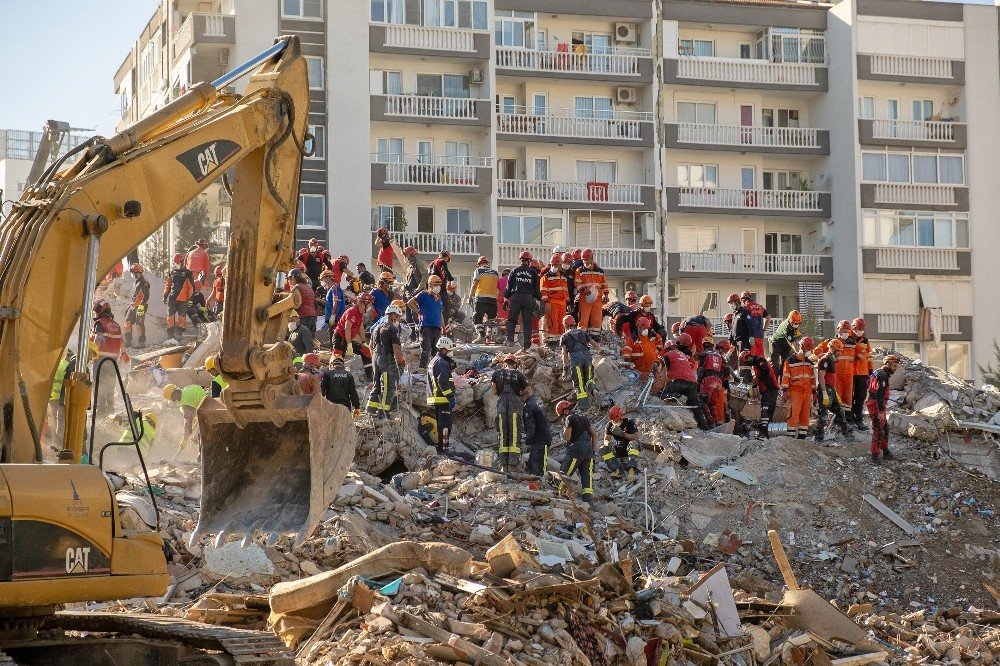 İ̇zmir’de Geniş Çaplı Deprem Çalıştayı
