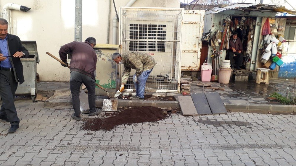 Gölbaşı’nda İ̇stasyon Caddesi Yenileniyor