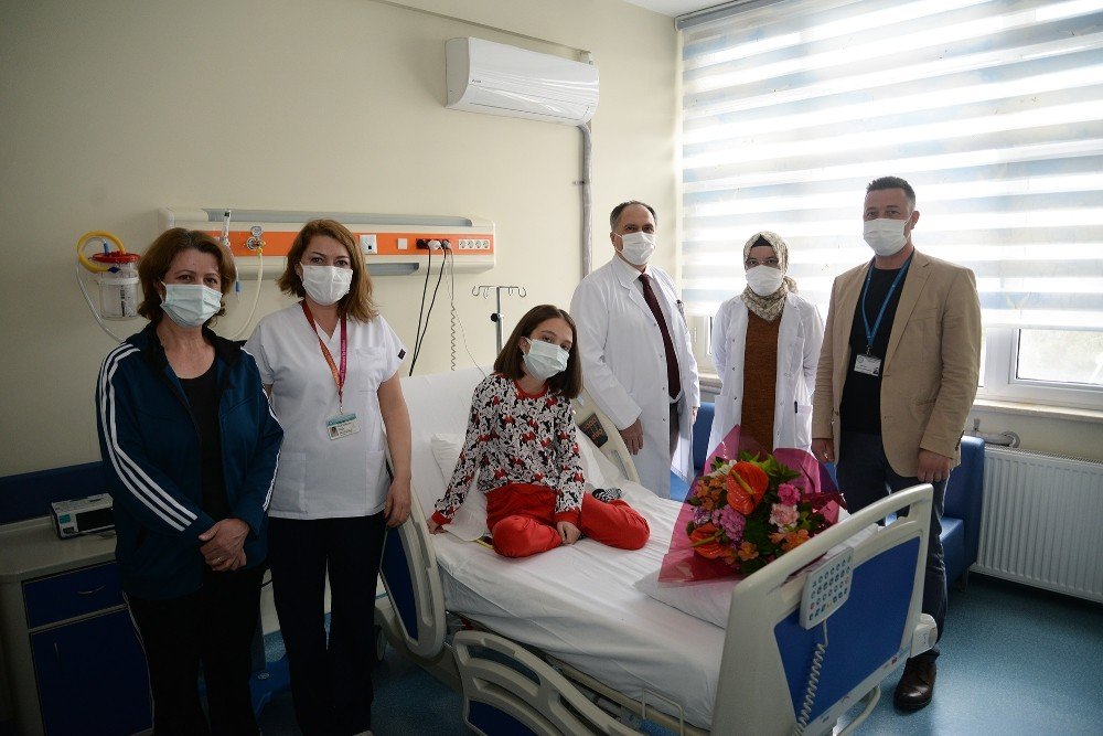 Dünya Böbrek Günü’nde Nakil Oldu, Doğum Günü Sürprizi İle Taburcu Edildi