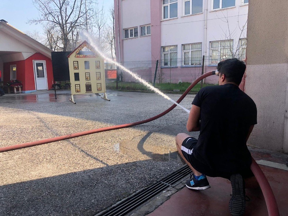 77 Aday İtfaiye Eri Olabilmek İçin Yarıştı