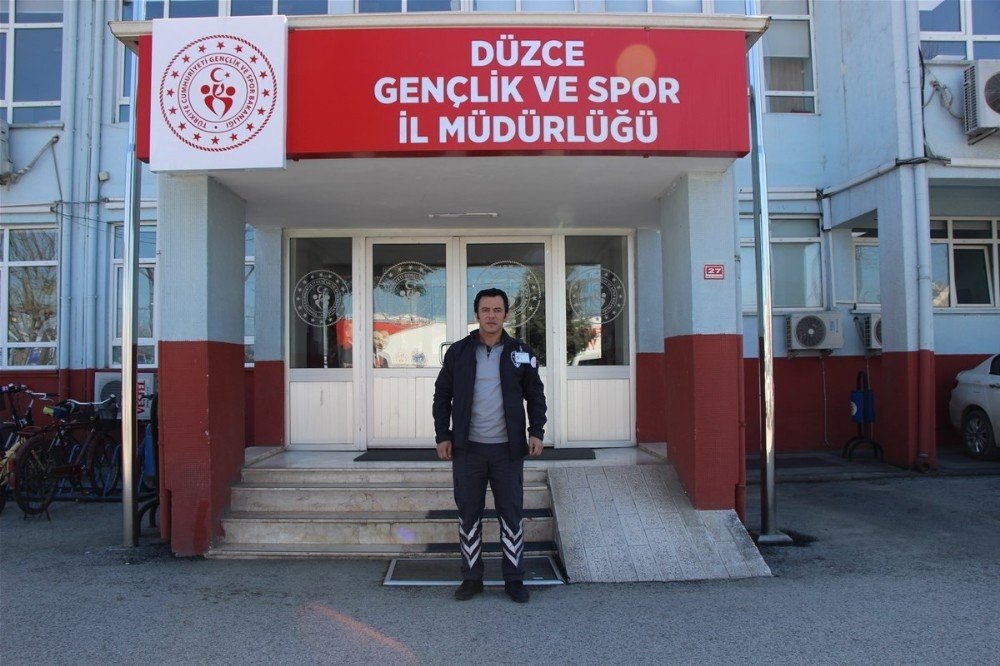 Üstün Gayret Sonrasında Yılın Personeli Seçildi