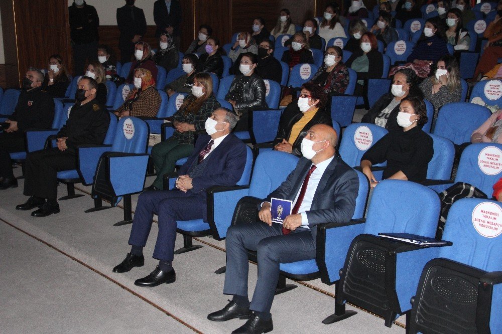 ‘en İ̇yi Narkotik Polisi Anne’ Projesinin Tanıtımı Yapıldı