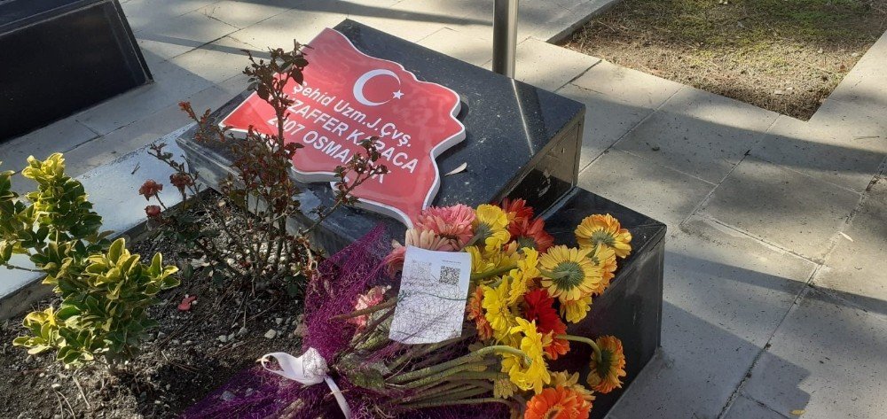Şehit Mezarında Duygulandıran Doğum Günü Mesajı: “seni Çok Seviyorum Koca Çınarım”