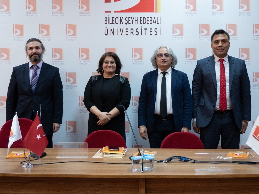 "on Kıta Bir Vatan, İ̇lelebet İ̇stiklal" Paneli