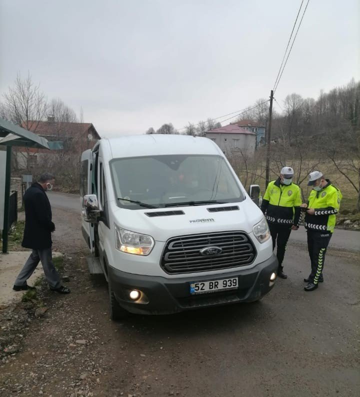 Öğrenci Servisleri Denetleniyor