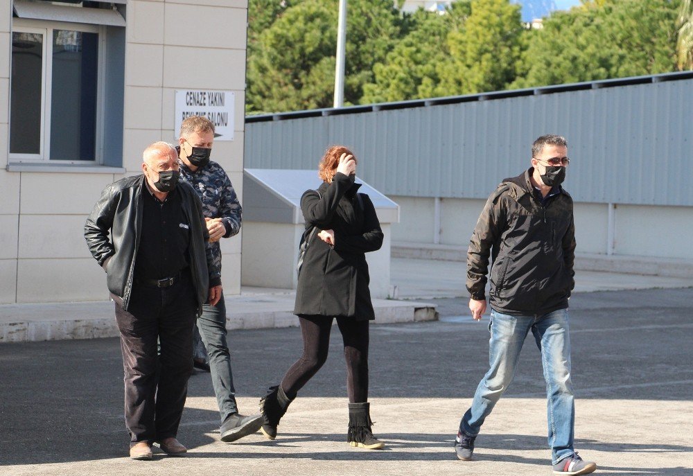 Evde Ölü Bulunan Aileyle İlgili Sanal Para Kaybı İddiası
