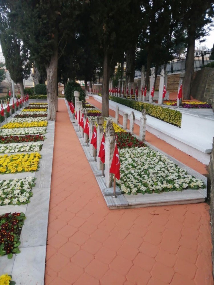 İ̇zmit Namazgah Şehitliği, 18 Mart’a Hazırlandı
