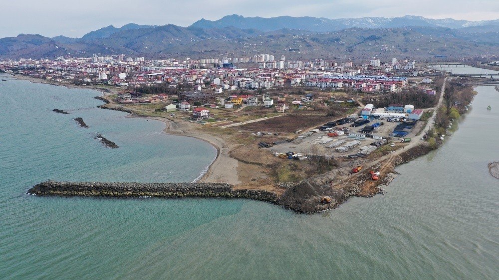 Balıkçılara Barınak