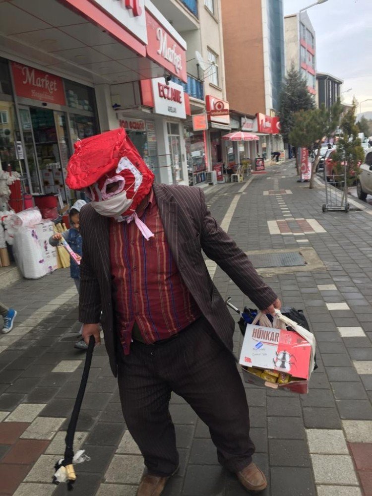 Koronadan Böyle Korundu, Bir Bakan Bir Daha Baktı