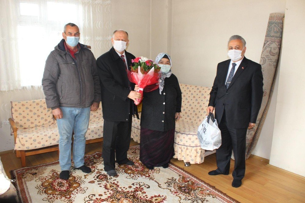 Kaymakam Çorumluoğlu’ndan İhtiyaç Sahibi Ailelere Destek