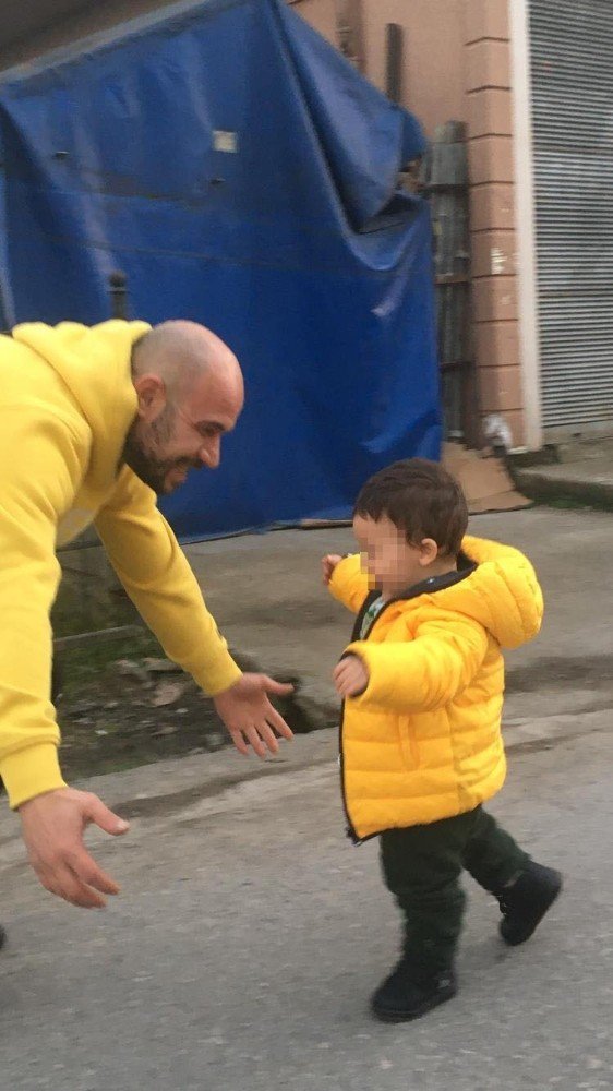 Cenazeyle İlgilenirken Oğlu Kaçırıldı