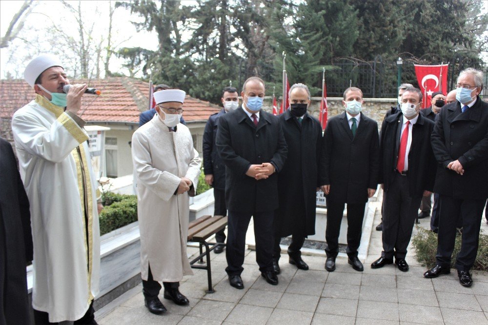 Bursa’da Şehitler Dualarla Anıldı