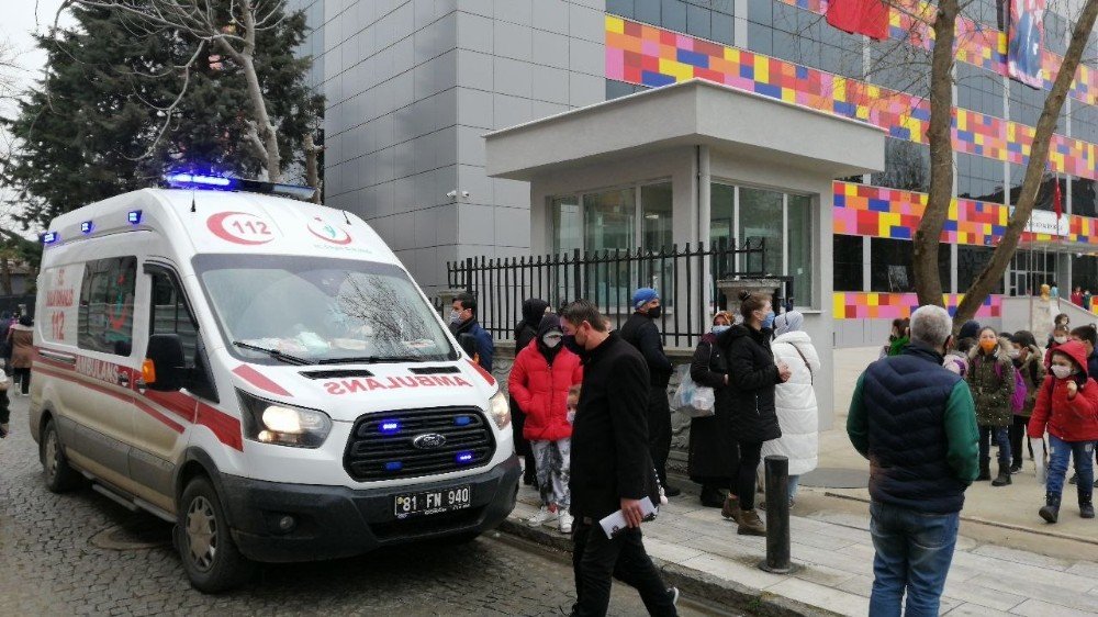 Düzce’de 1.sınıf Öğrencisi Pencereden Düştü