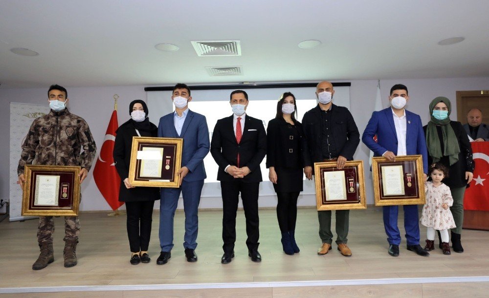 Amasyalı Gazilere ’devlet Övünç Madalyası Ve Beratı’ Verildi