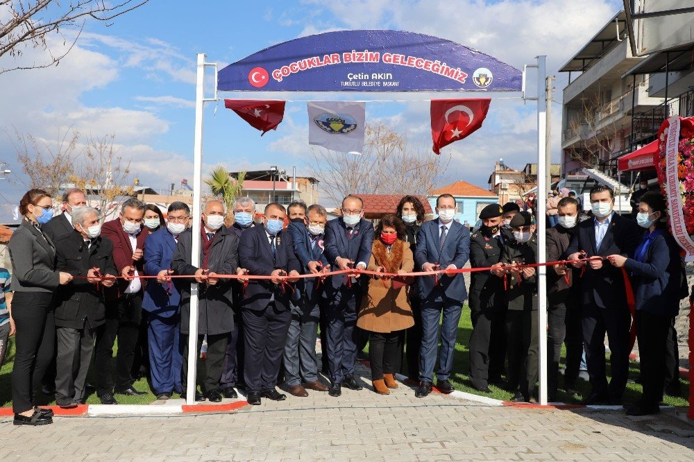 Şehit Onur Karakaya Parkı Dualarla Açıldı