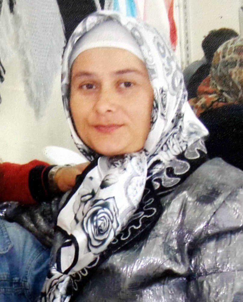 Kocasını Bıçaklayıp Ölümüne Sebep Olan Kadın Yeniden Yargılanınca Yine 5 Yıl 5 Ay Hapis Cezasına Çarptırıldı