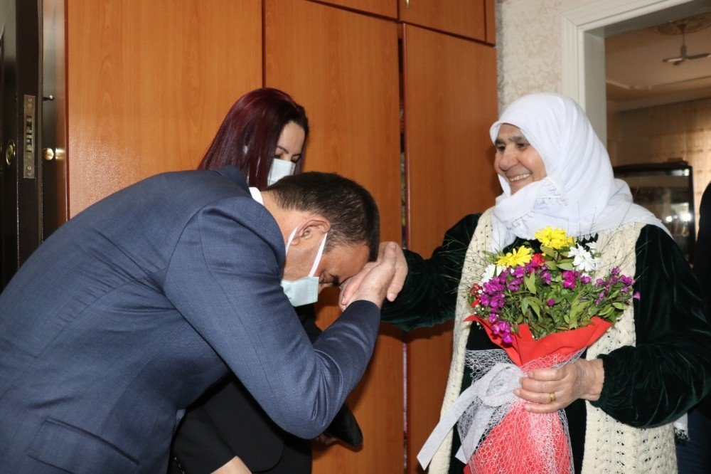 Vali Hacıbektaşoğlu, Şehit Yakınlarını Yalnız Bırakmadı
