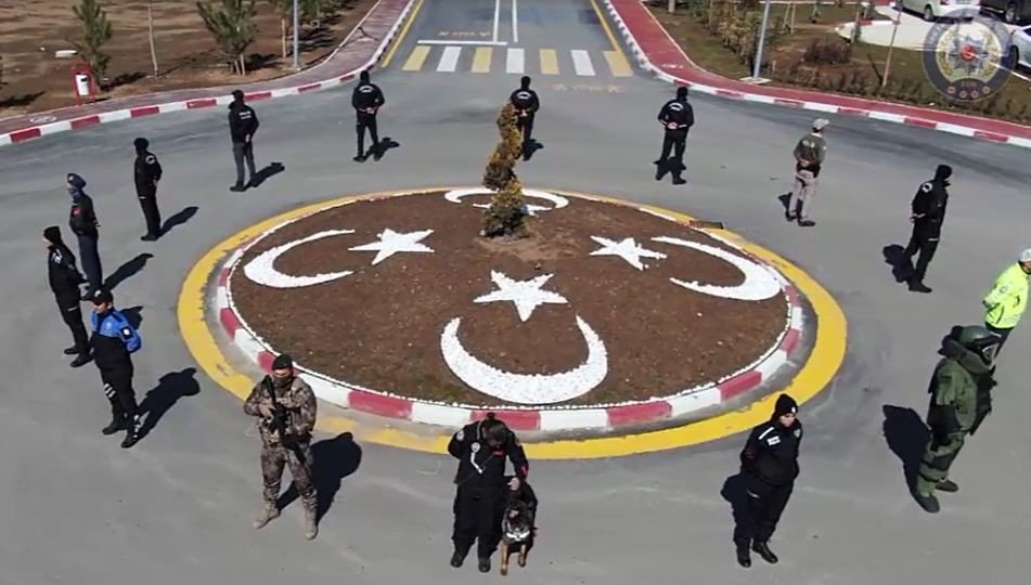 Çanakkale’de Şehadet Şerbeti İçen 36 Vanlı Anısına Özel Klip