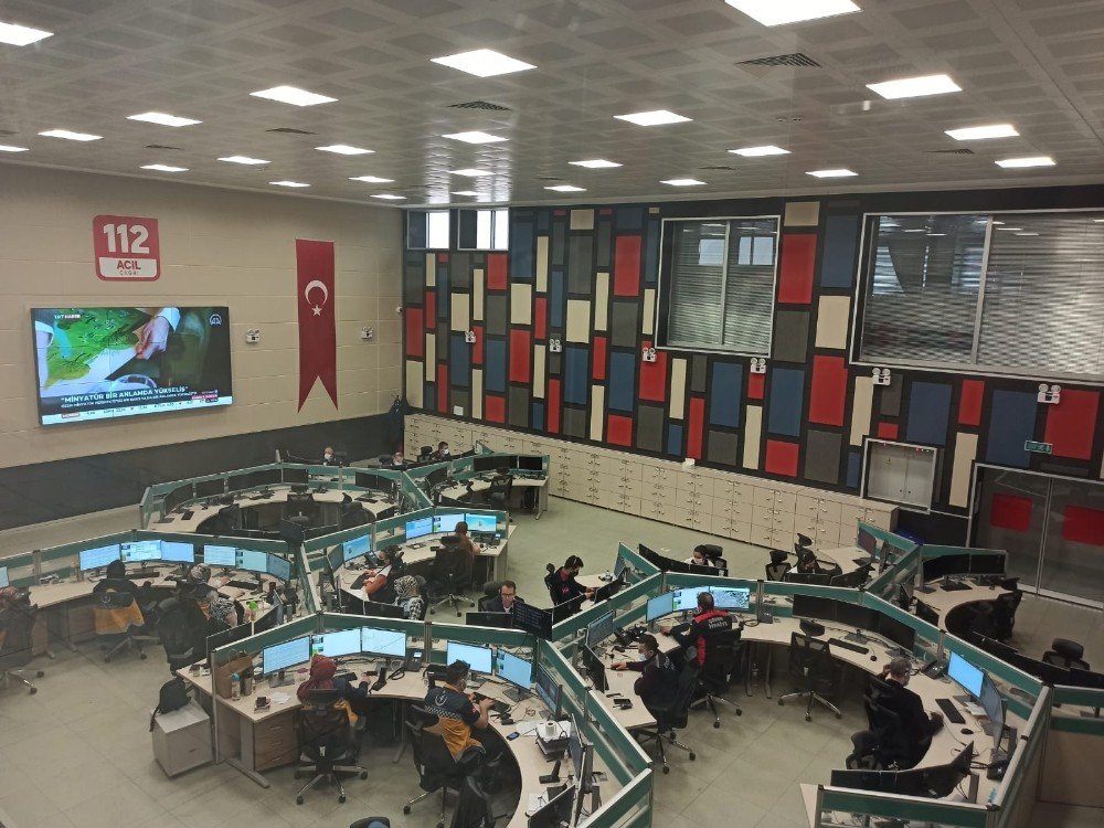 Çağrıların Yüzde 85’i Asılsız Çıkınca Vali Uyardı: "112’yi Boşuna Arama, İnsanların Hayatını Karartma"