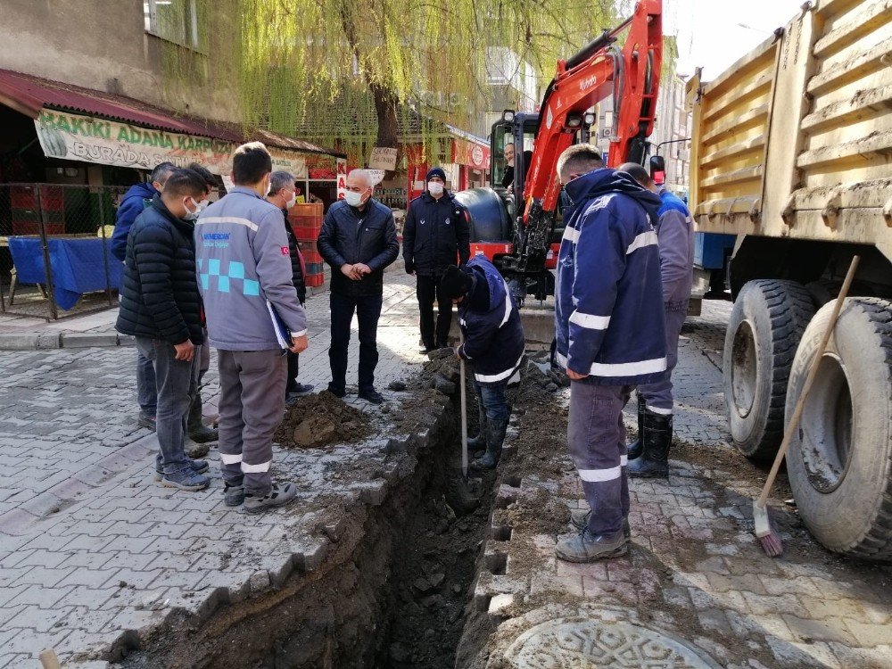 Başkan Bozkurt,” Cadde Ve Sokaklarda Ki Sorunları Çözüyoruz”