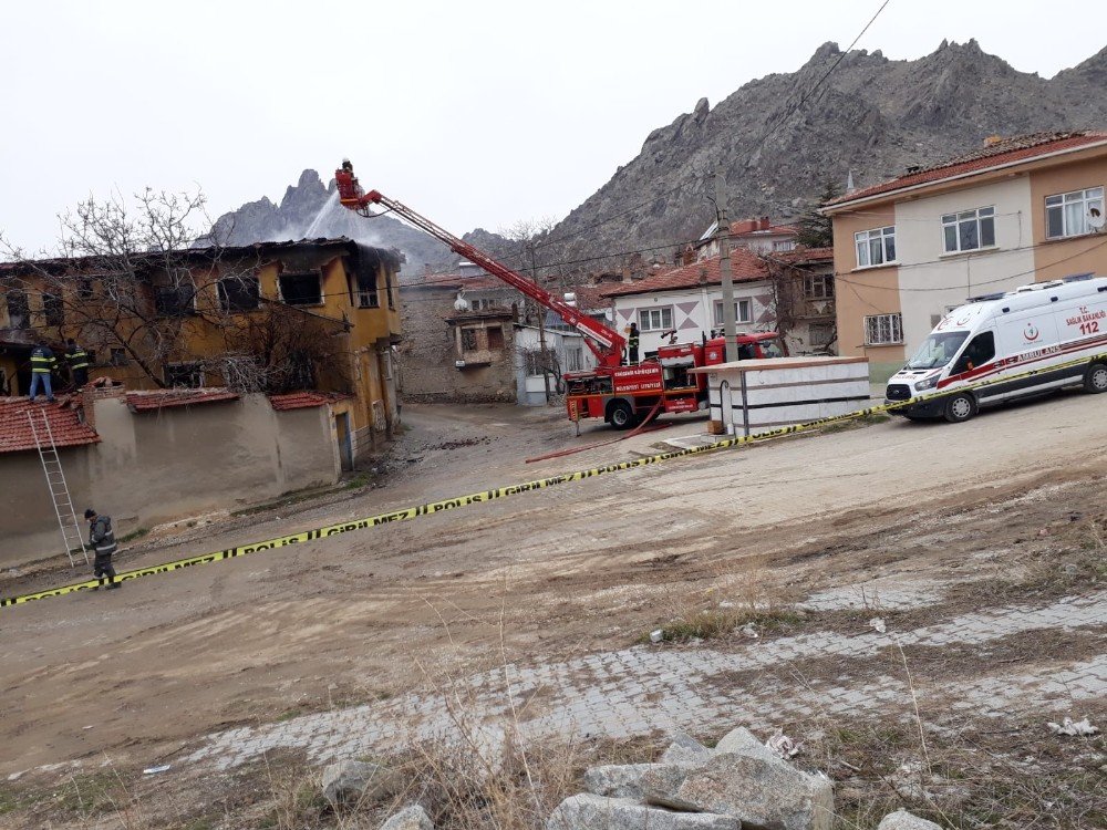 Sivrihisar’da Ev Yangını, 1 Ölü
