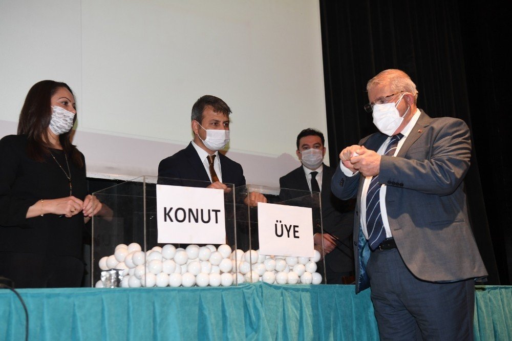 Oturacakları Daireyi Kurayla Belirlediler
