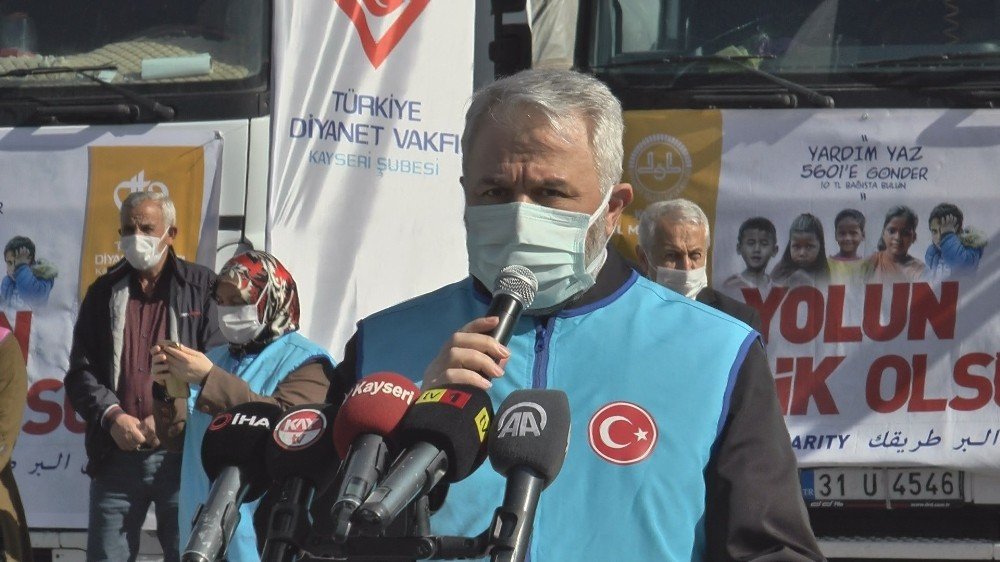 Sınır Bölgelerine Gidecek 12 Tır Patates Ve 1 Tır Un Kayseri’den Yola Çıktı