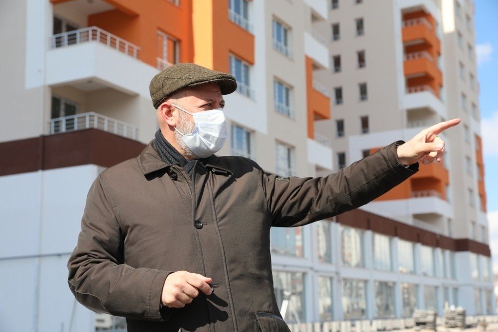 Başkan Çolakbayrakdar Kentsel Dönüşüm Alanını İnceledi